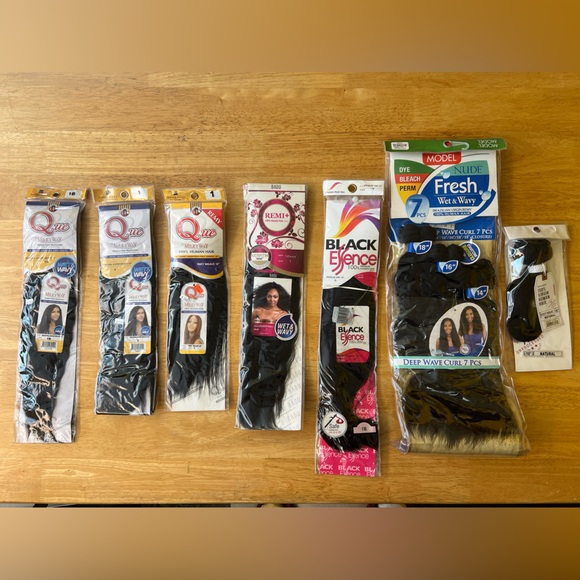 Braiding Hair/Weave (12 packs) - Picture 2 of 2